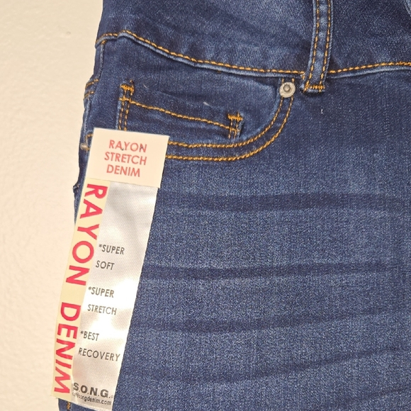 S.O.N.G Women's Dark Blue Jeans - Picture 5 of 9